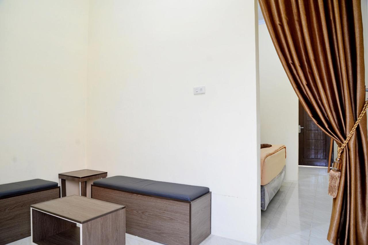Haura Syariah Home Stay Bandar Lampung Zewnętrze zdjęcie